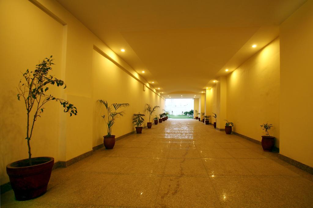 Continent Nakodar Hotel & Resorts Exterior photo
