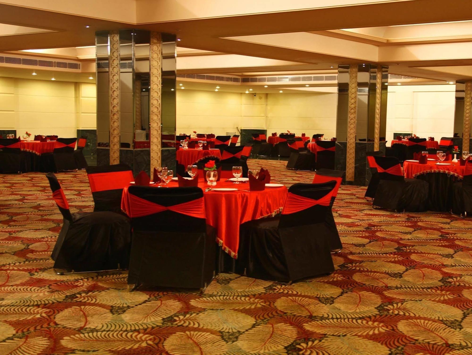 Continent Nakodar Hotel & Resorts Exterior photo